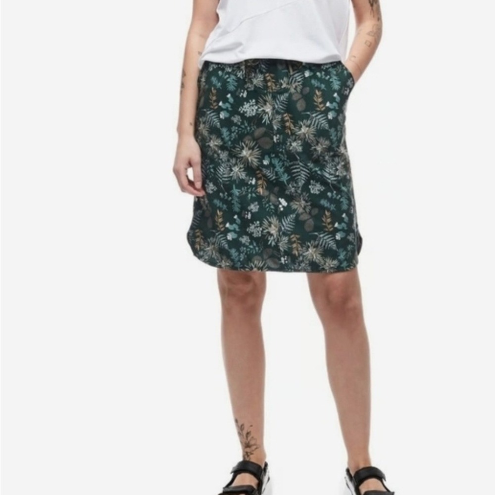 Indyeva Nemuri Green Floral Print Light Woven Skirt‎ Women's Size XS